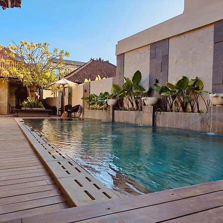 فندق Rabasta Enjoy Kuta كوتا المظهر الخارجي الصورة